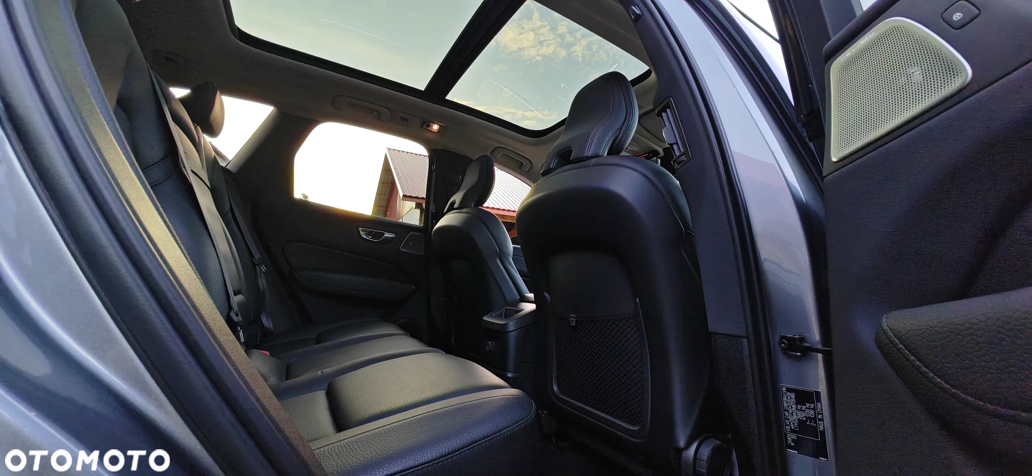 Volvo XC 60 T8 AWD Plug-In Hybrid Inscription - 22