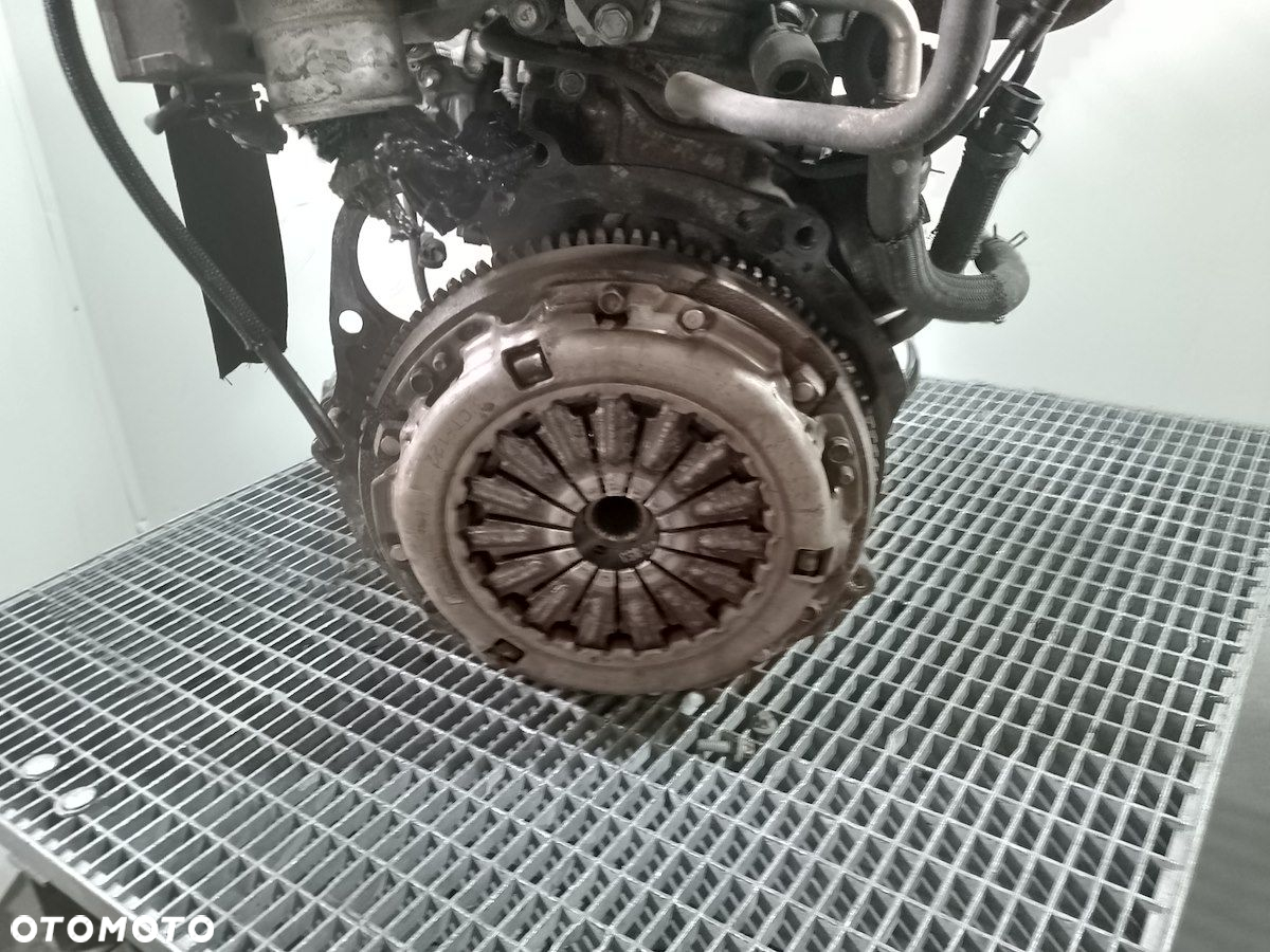 SILNIK TOYOTA COROLLA VERSO I 1CD 2.0 D-4D - 2