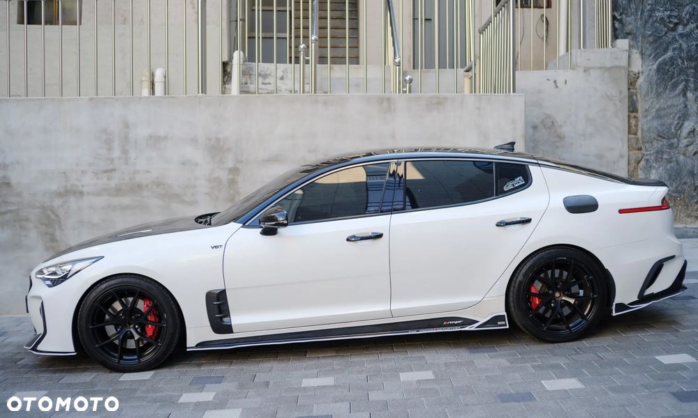 Kia Stinger 3.3 T-GDI AWD OPF GT - 11