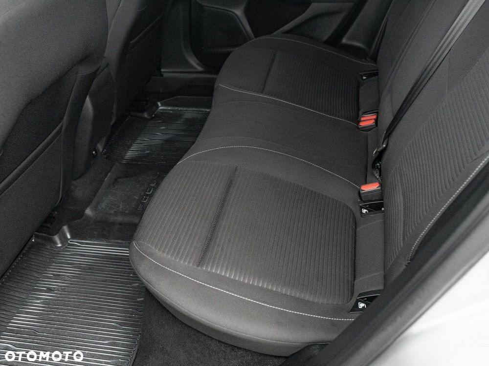 Ford Focus - 28