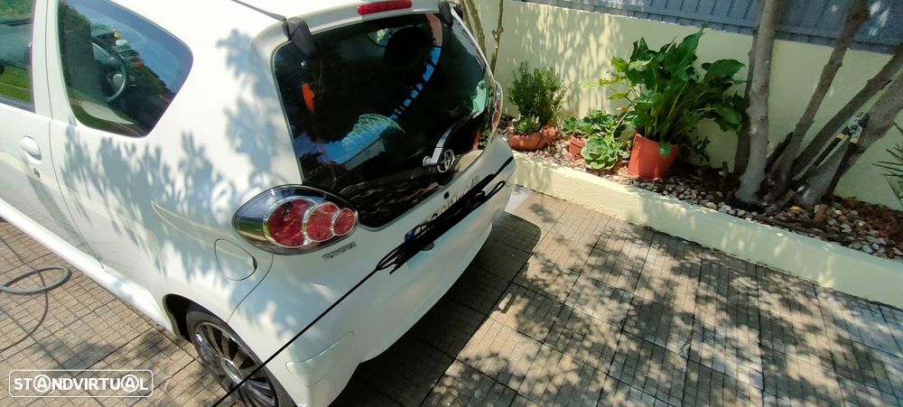 Toyota Aygo 1.0 - 6