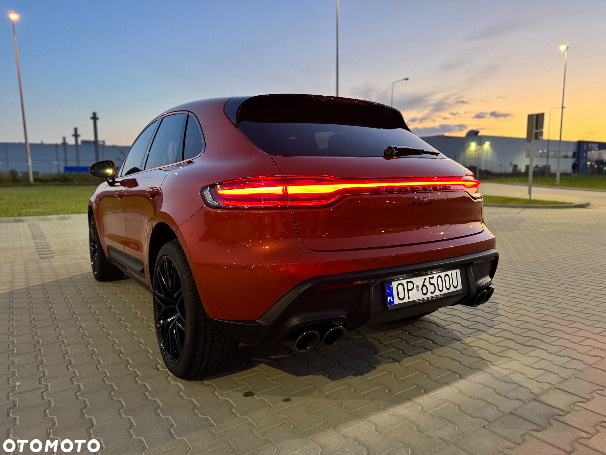 Porsche Macan Standard - 24