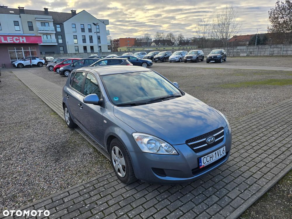 Kia Ceed 1.4 CVVT LX - 4