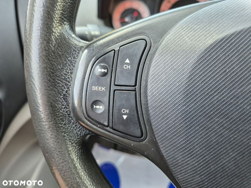 Kia Ceed - 12