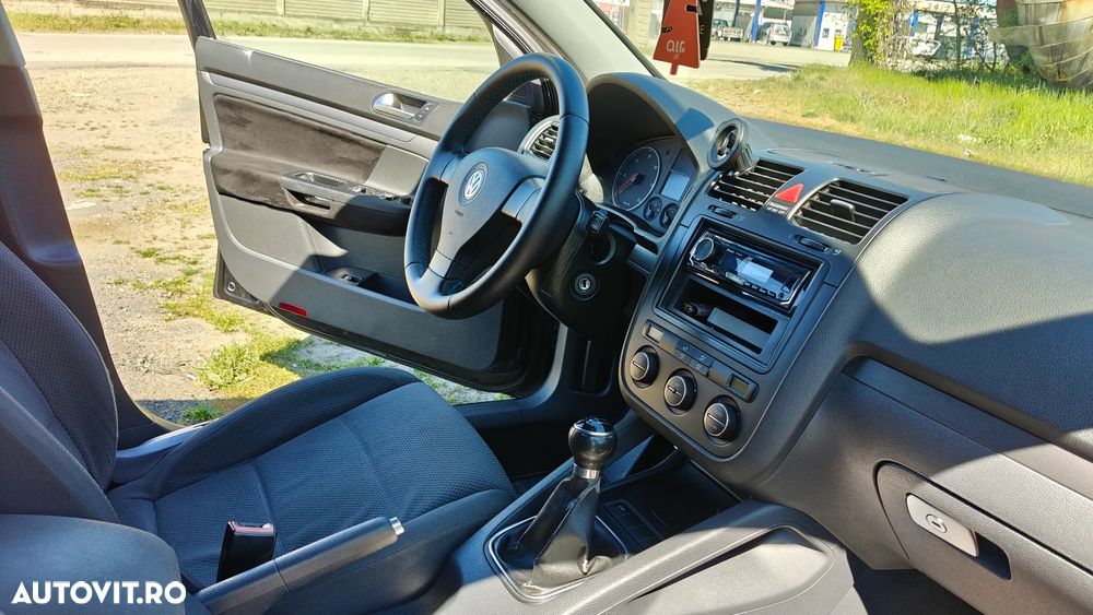 Volkswagen Golf 1.9 TDI Comfortline - 24