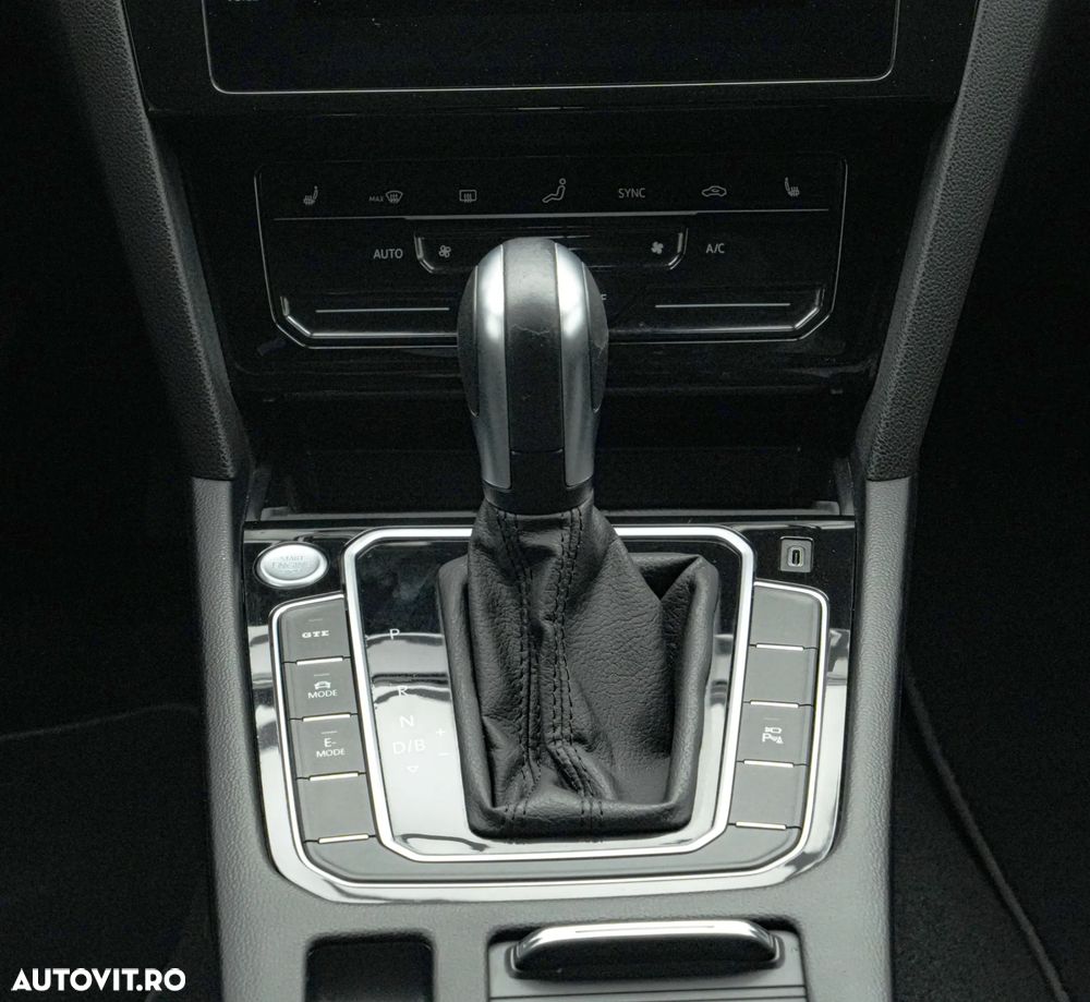Volkswagen Passat 1.4 TSI DSG GTE - 19