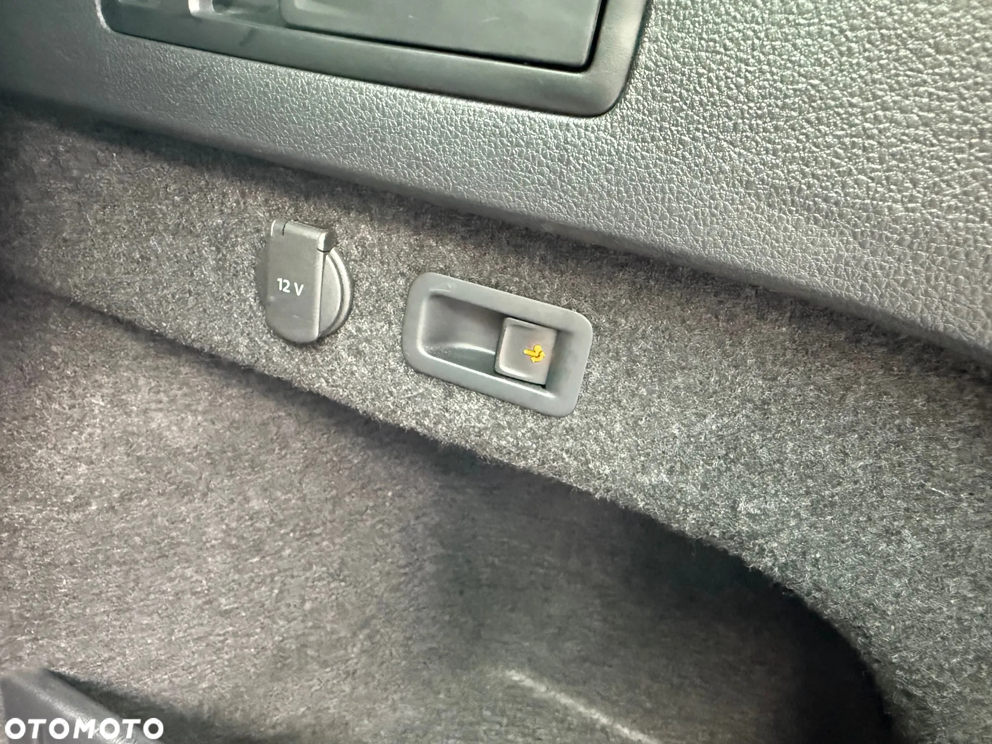 Volkswagen Passat Variant 2.0 TDI SCR DSG Business - 25