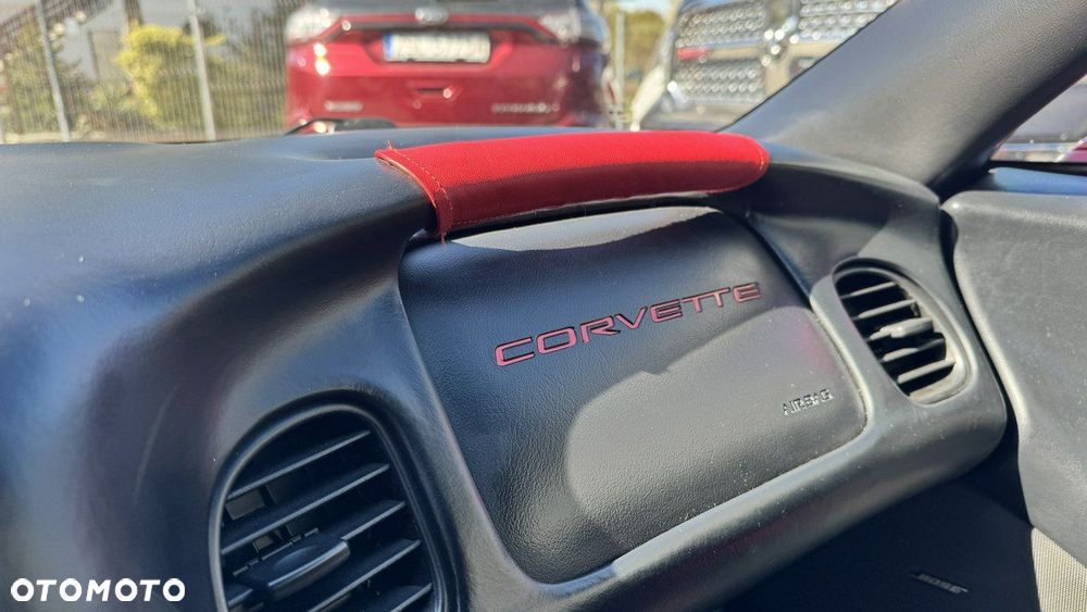 Chevrolet Corvette - 26