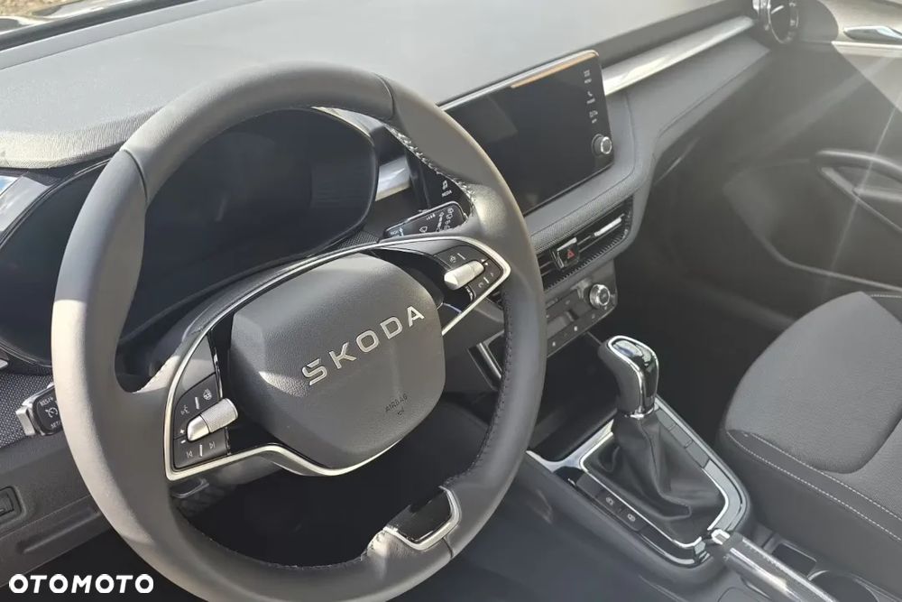 Skoda Fabia 1.0 TSI Drive DSG - 12