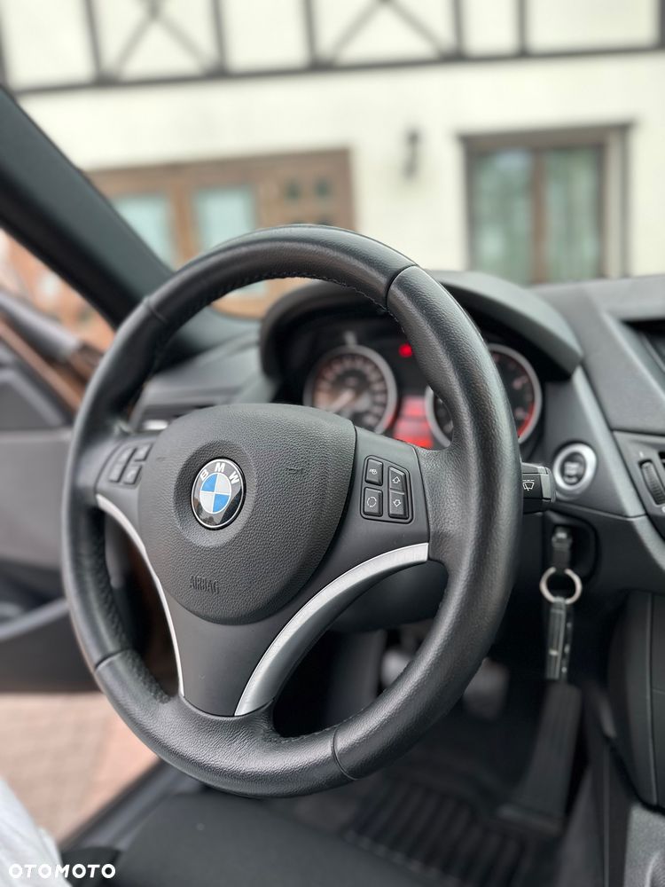 BMW X1 sDrive20d - 27