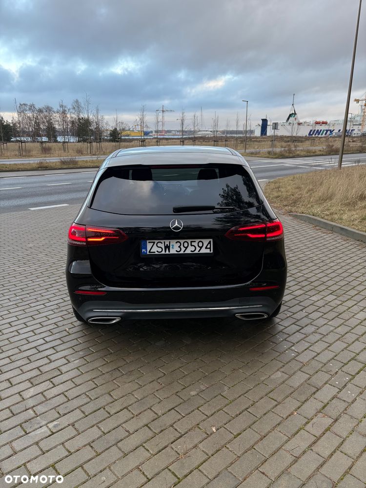 Mercedes-Benz Klasa B 180 7G-DCT - 4