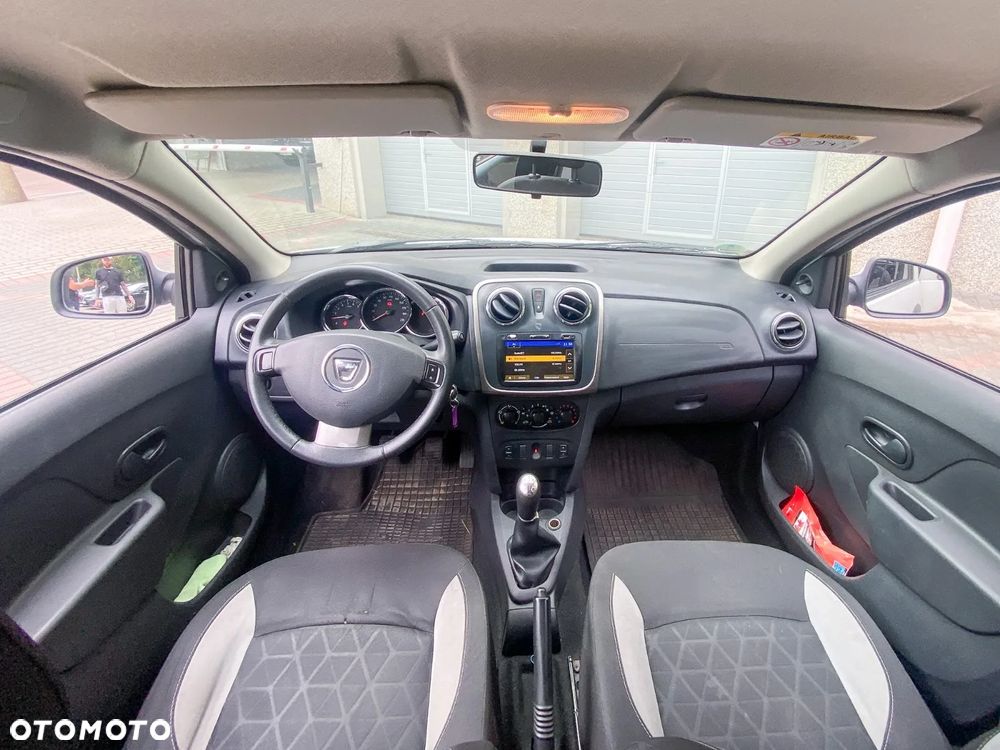 Dacia Sandero 0.9 TCe Laureate - 6