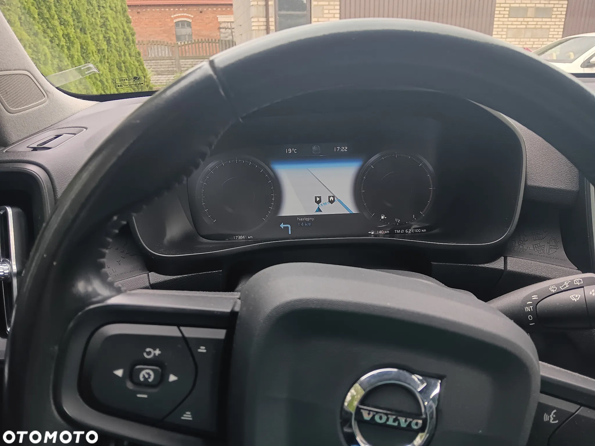 Volvo XC 40 D3 Momentum Pro - 16