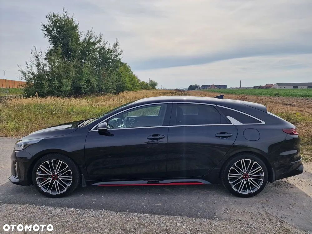 Kia ProCeed 1.6 T-GDI GT DCT - 12