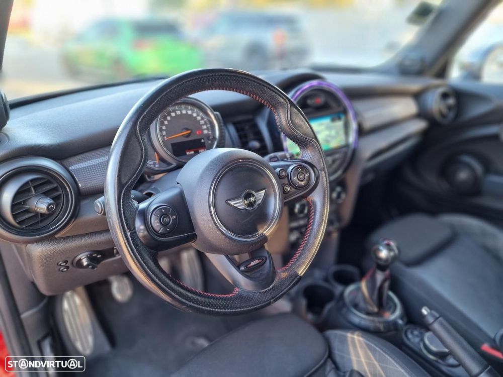 MINI 3 Portas Cooper D - 32