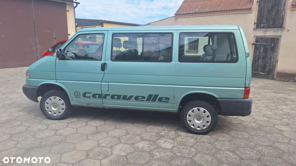 Volkswagen Caravelle - 8