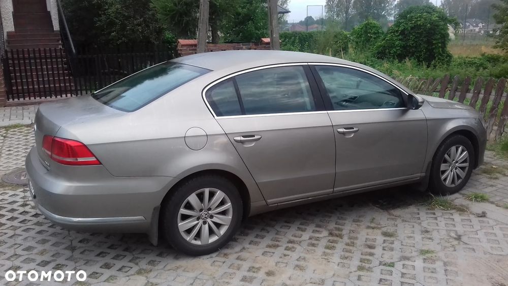 Volkswagen Passat 2.0 TDI Comfortline - 1