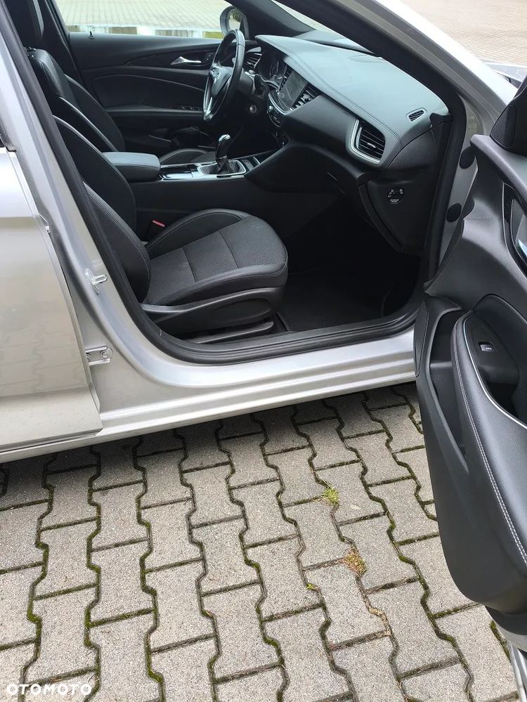 Opel Insignia - 15