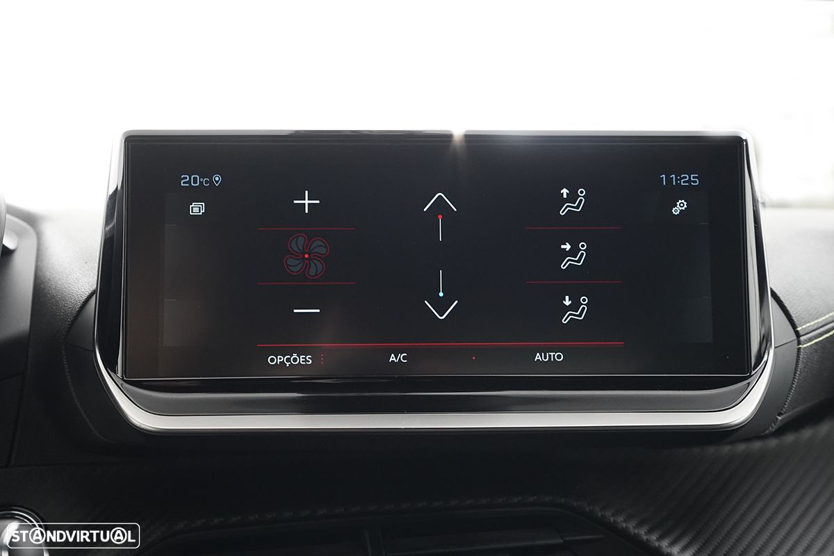 Peugeot 2008 1.2 PureTech GT EAT8 - 13