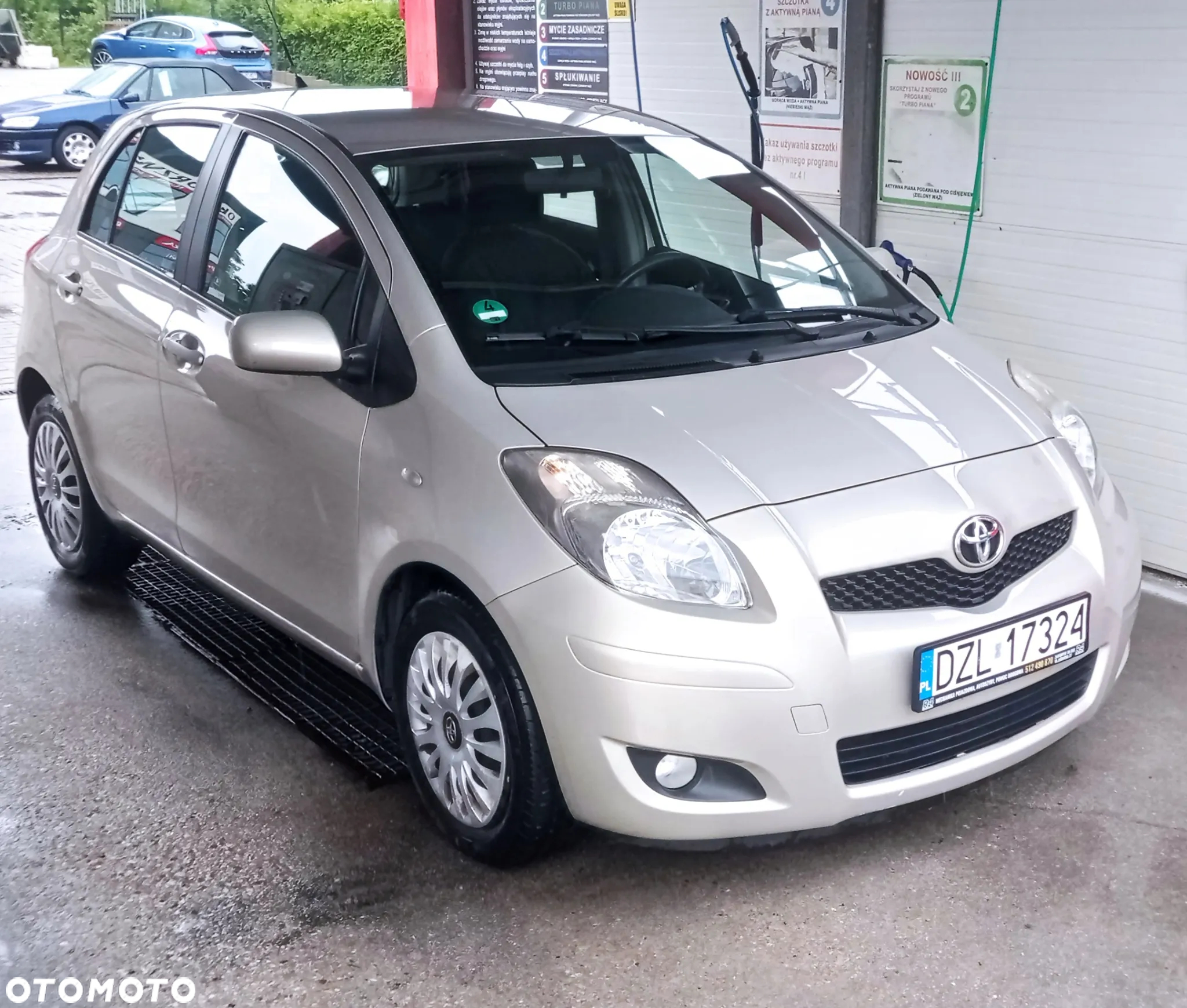 Toyota Yaris - 4