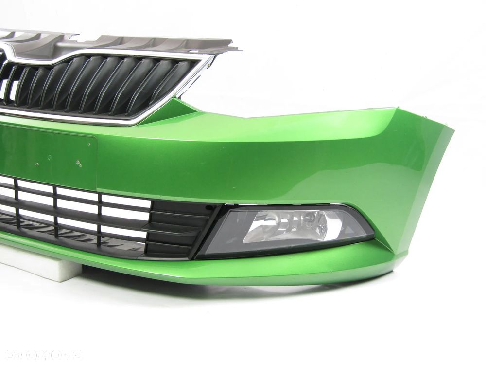 Zderzak przedni Skoda Fabia 6V 15 - 18 Lakier LF6Z - 11
