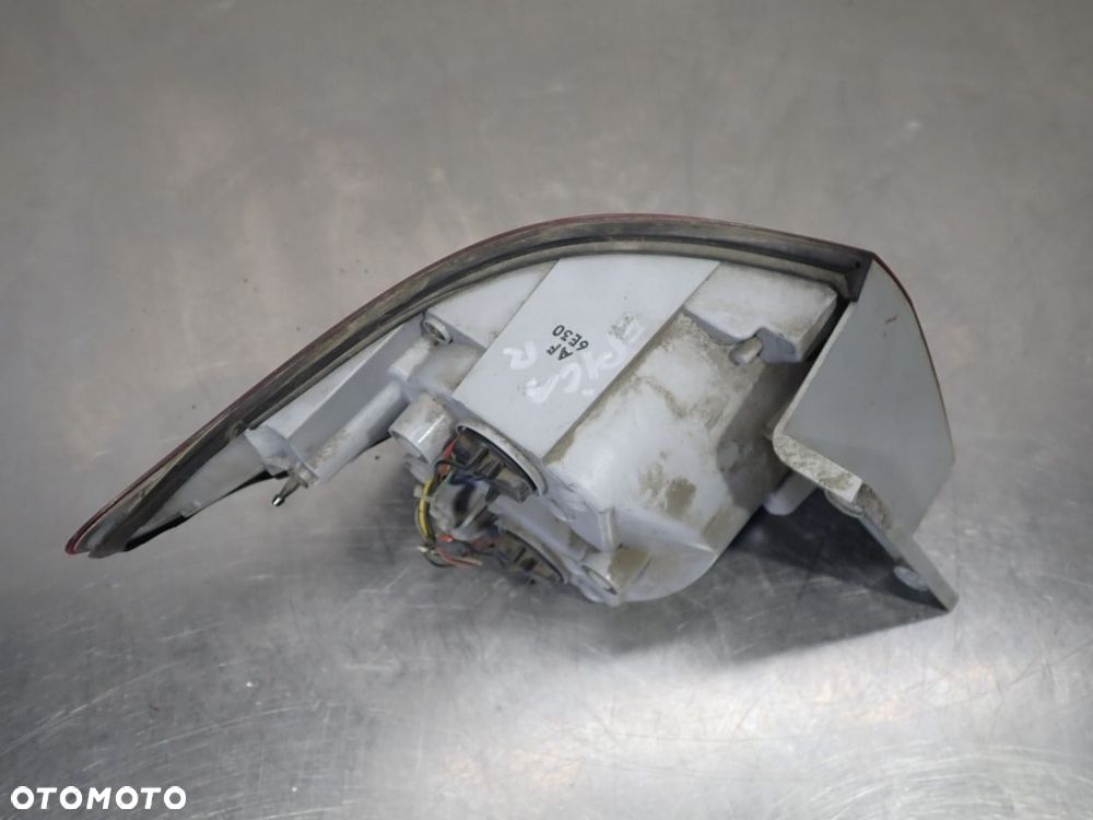 LAMPA PRAWA TYLNA CHEVROLET EPICA II 2.0 - 3