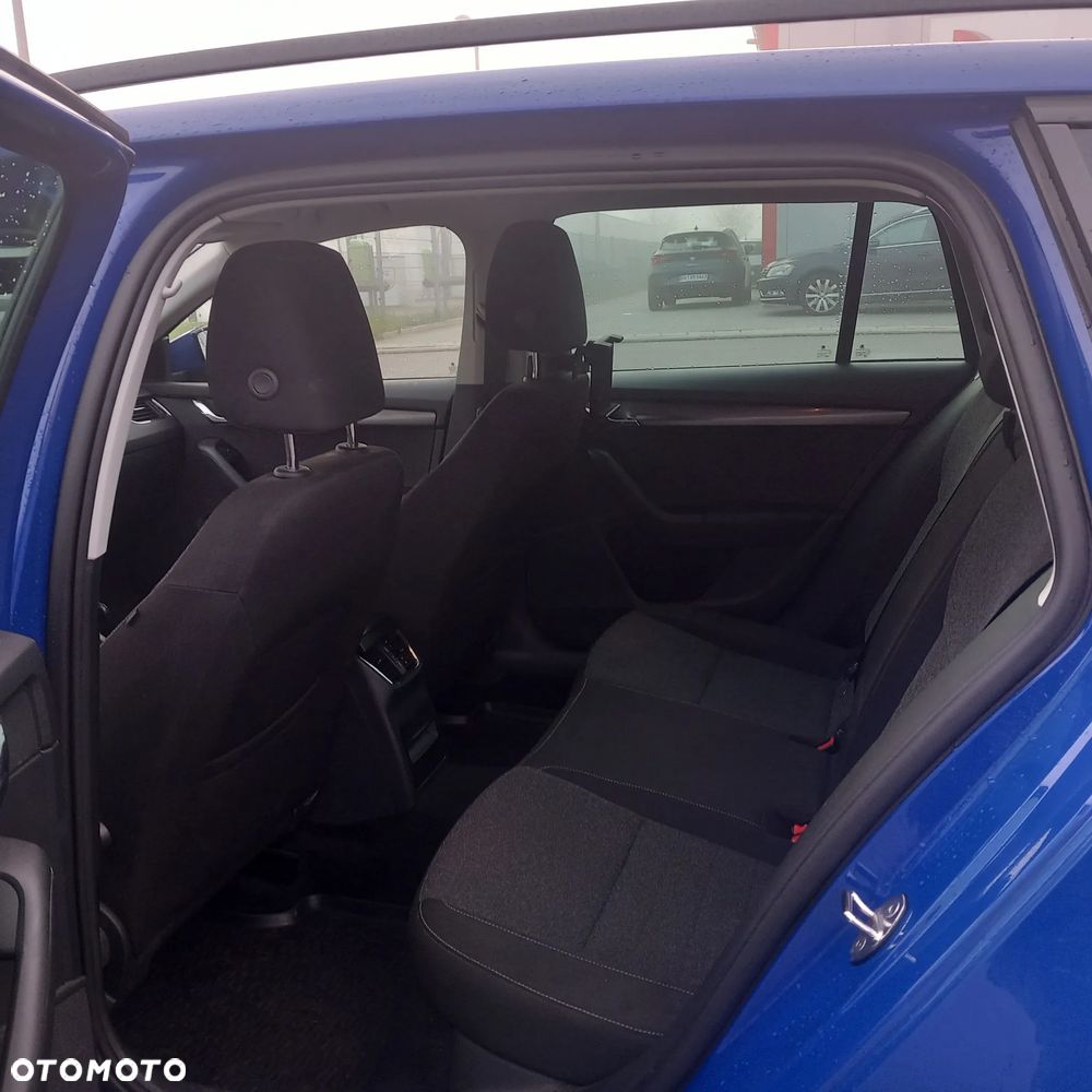 Skoda Octavia 1.6 TDI DSG Soleil - 10