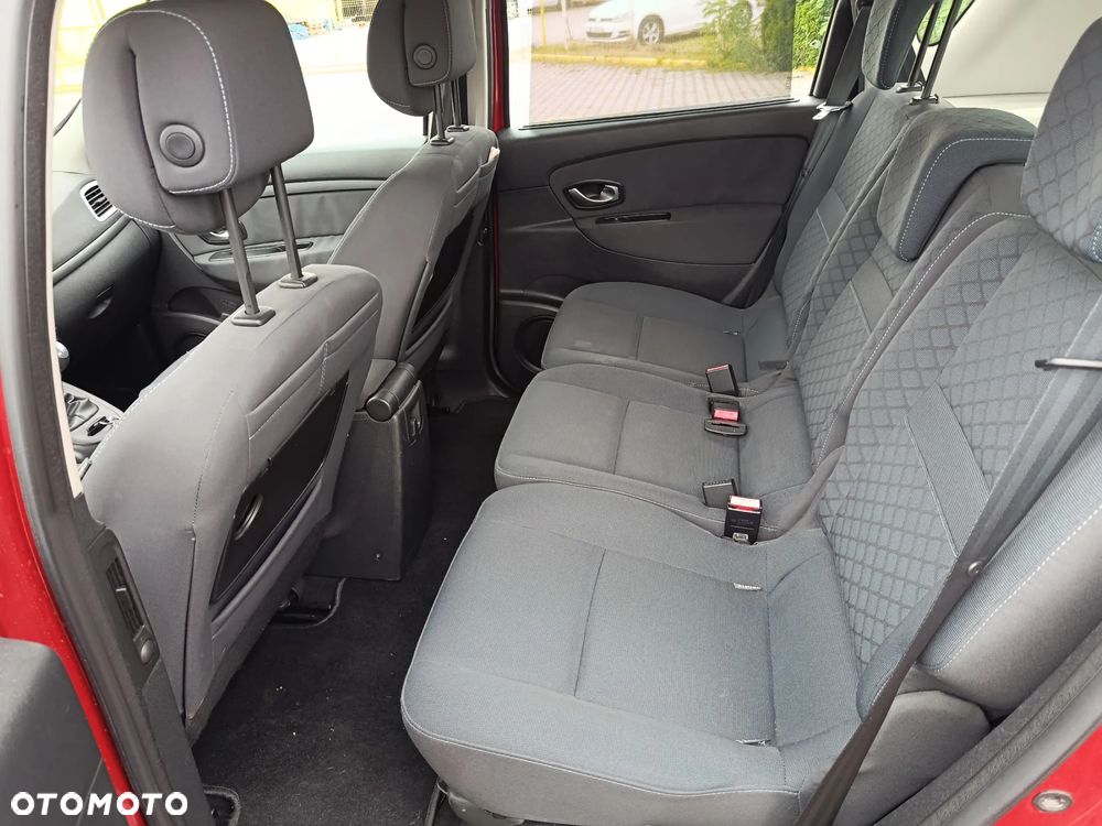 Renault Scenic 1.6 16V 110 Dynamique - 12
