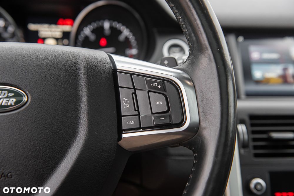 Land Rover Discovery Sport - 21