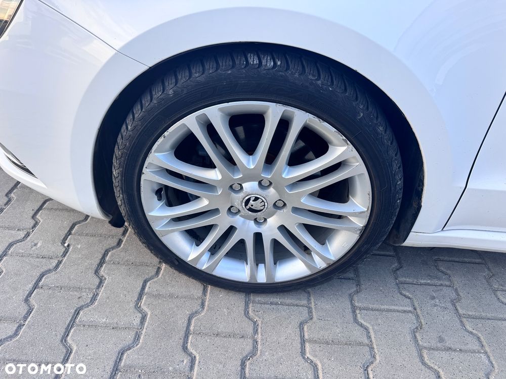 Skoda Superb 2.0 TDI 4x4 Ambition DSG - 8