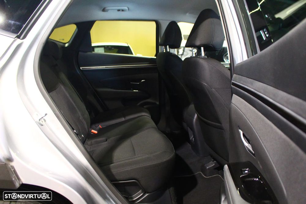 Hyundai Tucson 1.6 CRDi Premium - 23