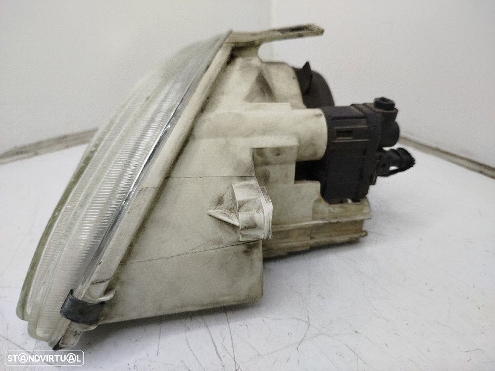 Farol/ Otica Dianteiro Dto Fiat Seicento / 600 (187_) - 2