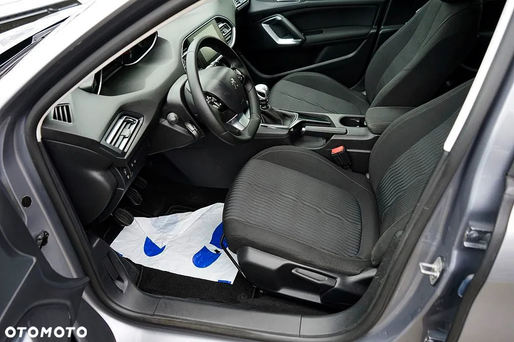 Peugeot 308 - 17