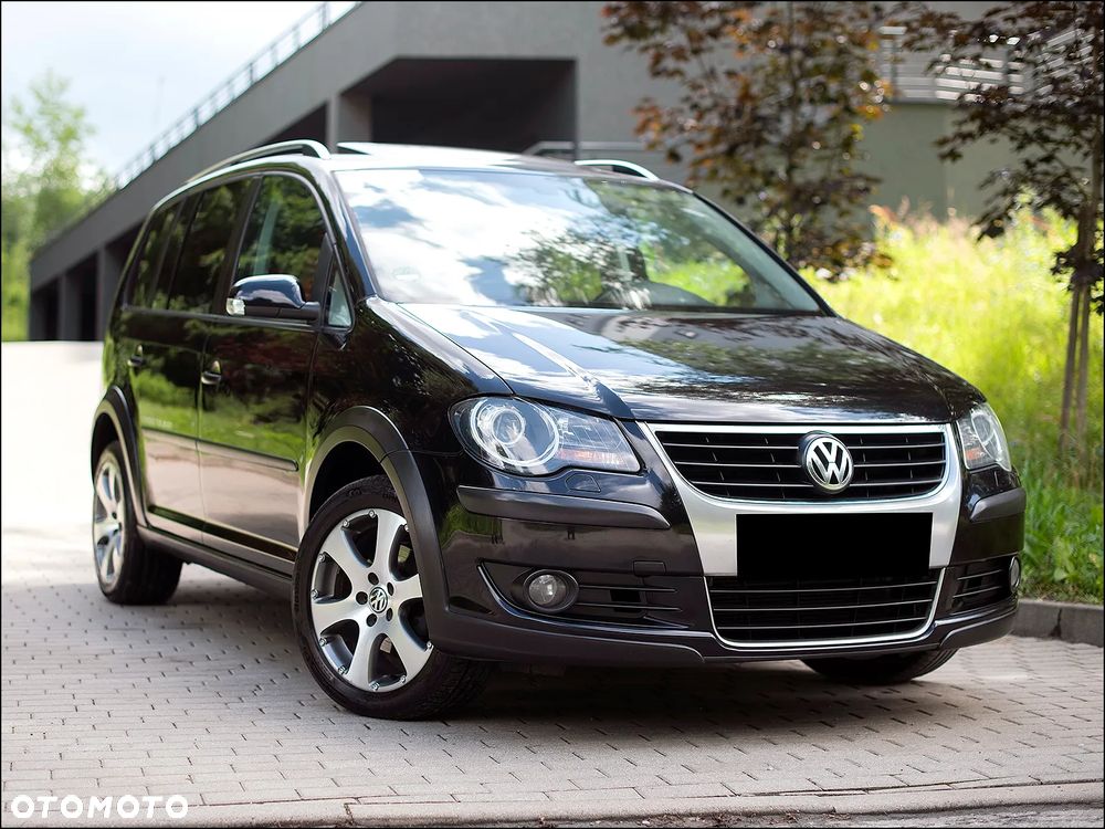 Volkswagen Touran - 9