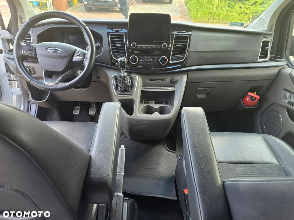 Ford Tourneo Custom 2.0 EcoBlue L2 Active - 10