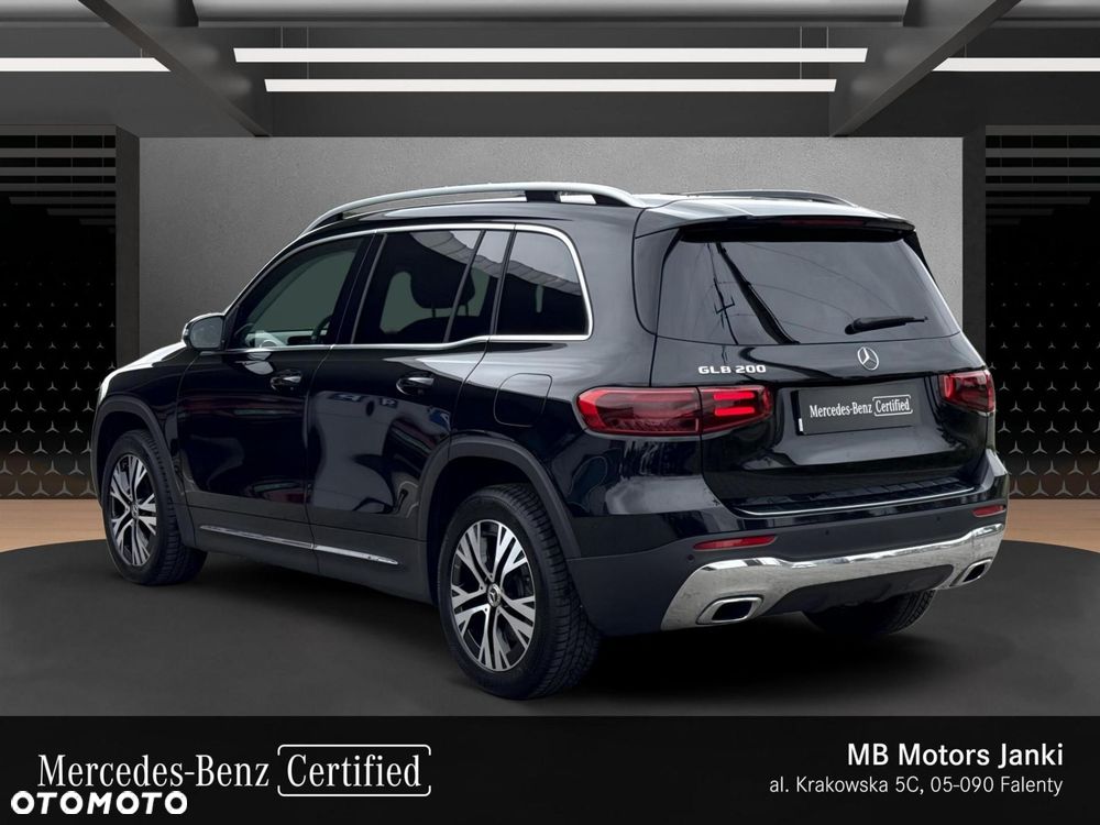 Mercedes-Benz GLB - 4