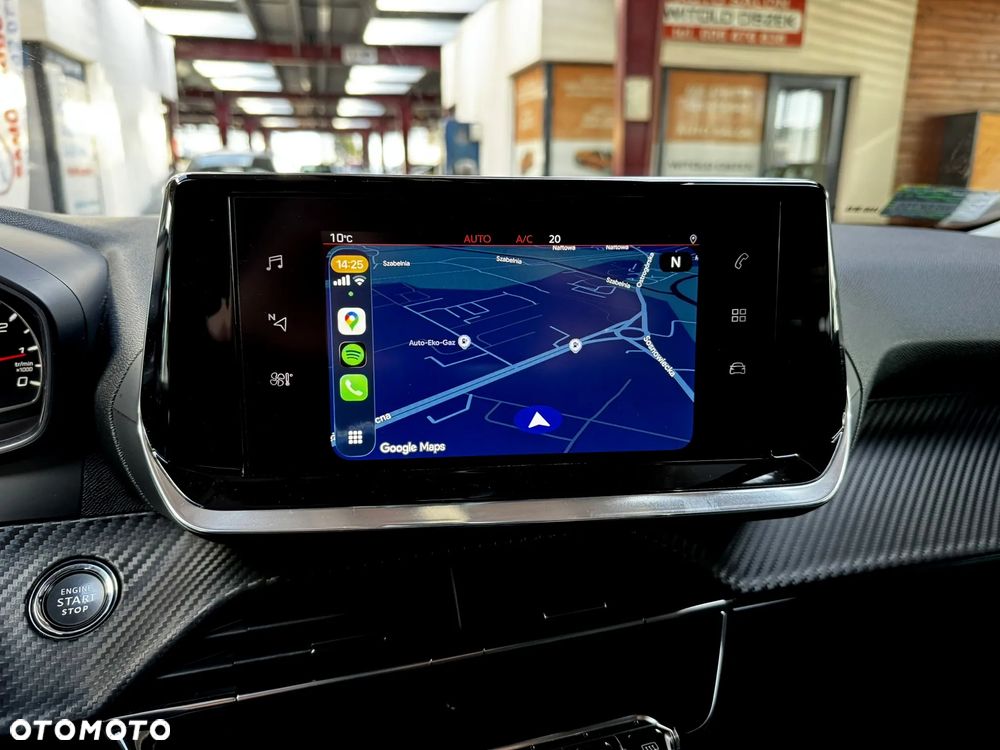 Peugeot 2008 PureTech 130 Allure S&S EAT8 - 19