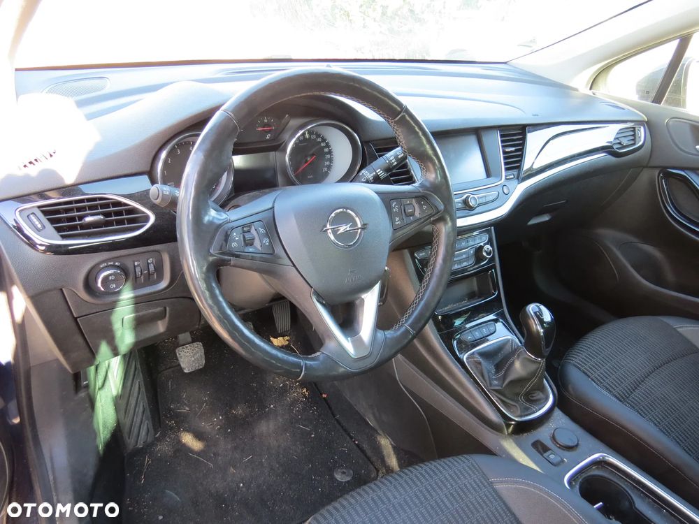 Opel Astra 1.2 Turbo Start/Stop Elegance - 9