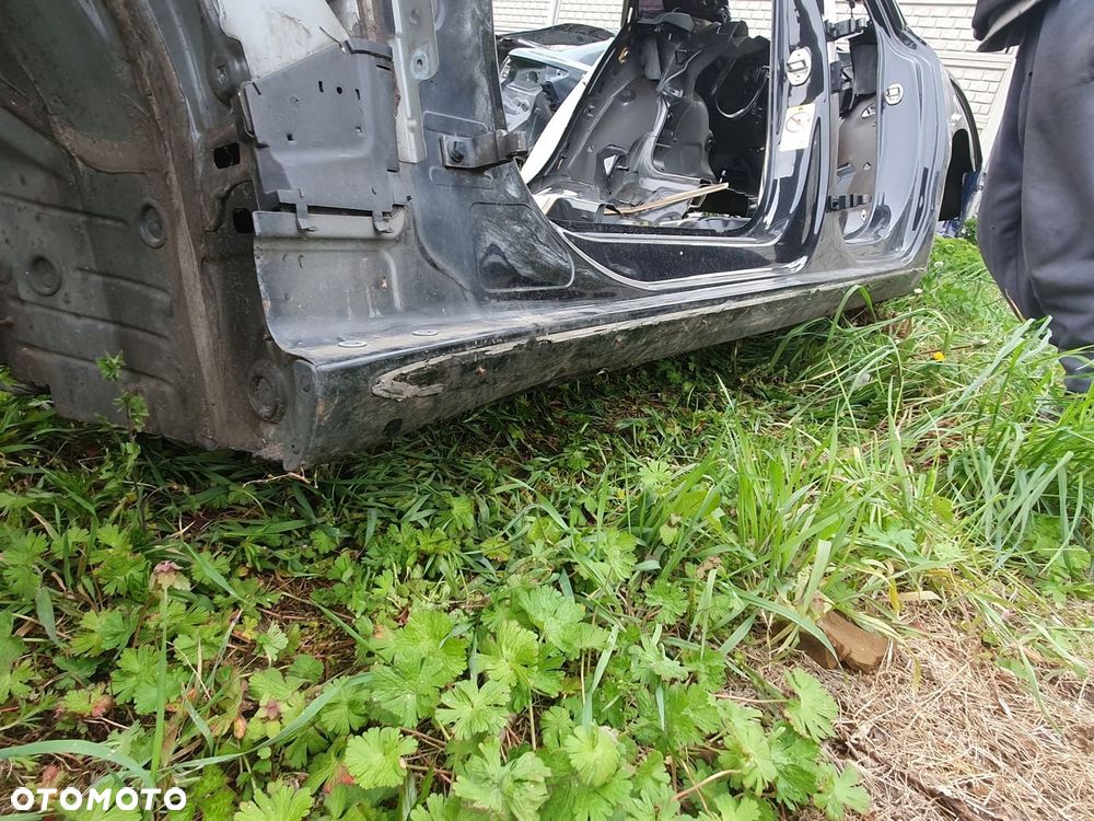 fartuch próg słupek lewy Audi A4 B8 sedan - 7
