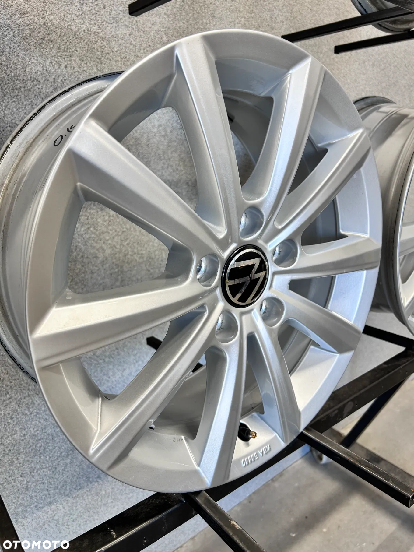 4 FELGI ALU. VW PASSAT B6,B7,B8,GOLF 5,6,7,TOURAN,CADDY 16'' 6,5J ET42 - 9