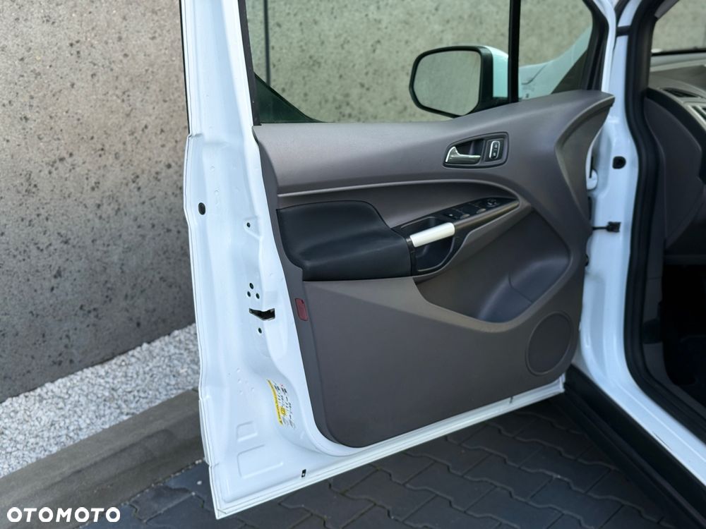 Ford Tourneo Connect 1.5 EcoBlue Titanium - 22