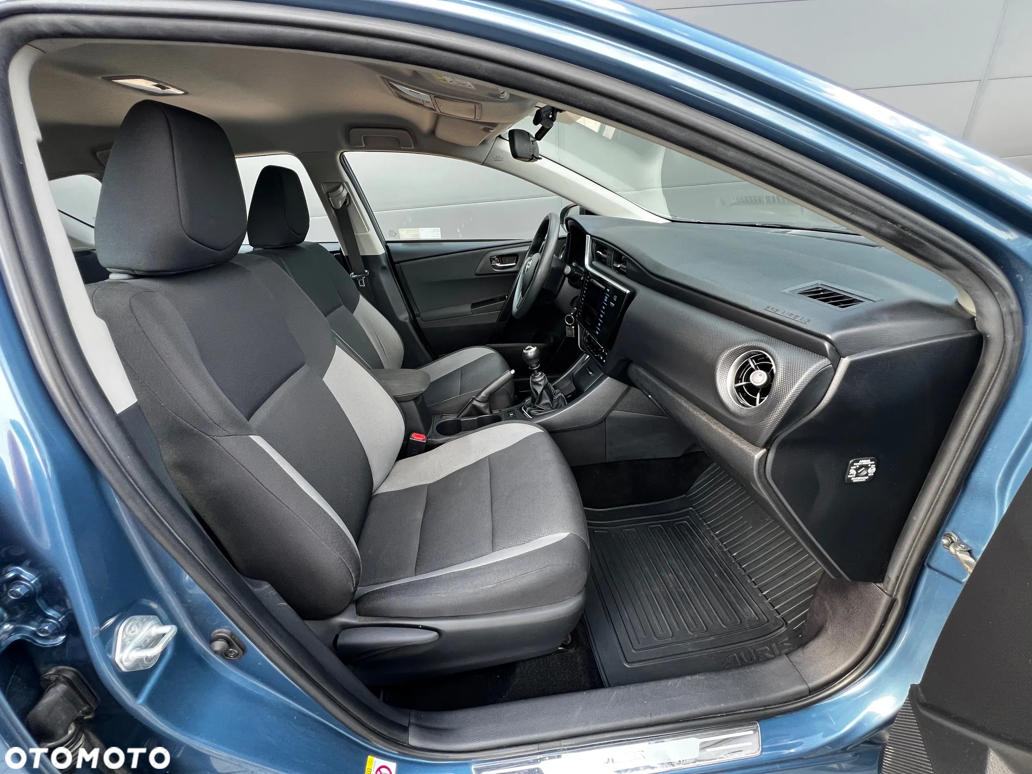Toyota Auris 1.33 VVT-i Active - 14