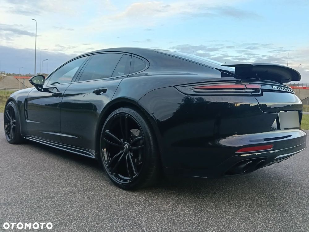 Porsche Panamera - 14