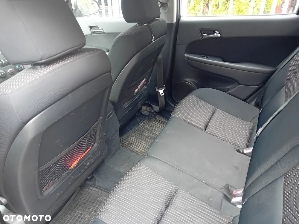*HYUNDAI I30 SW* Samochód na części - 11
