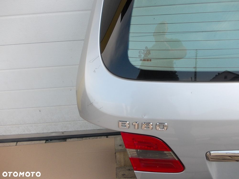 Klapa bagażnika tył Mercedes B klasa W245 zdrowa - 6
