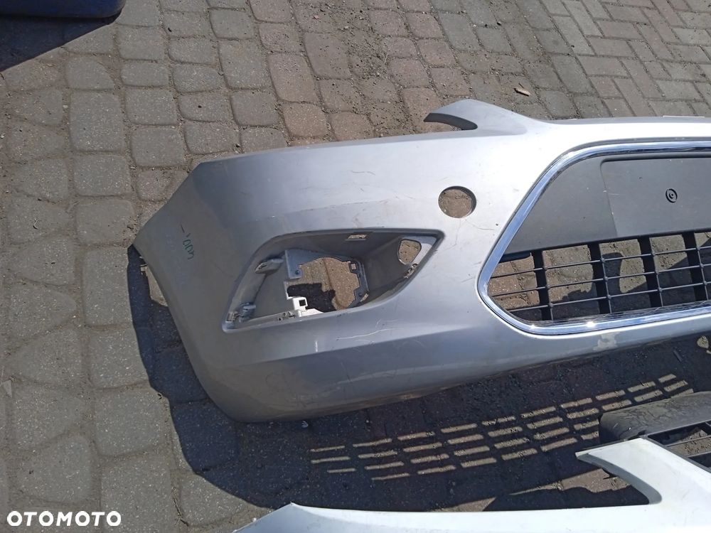 ZDERZAK PRZEDNI FORD FOCUS 2 II 08- - 10