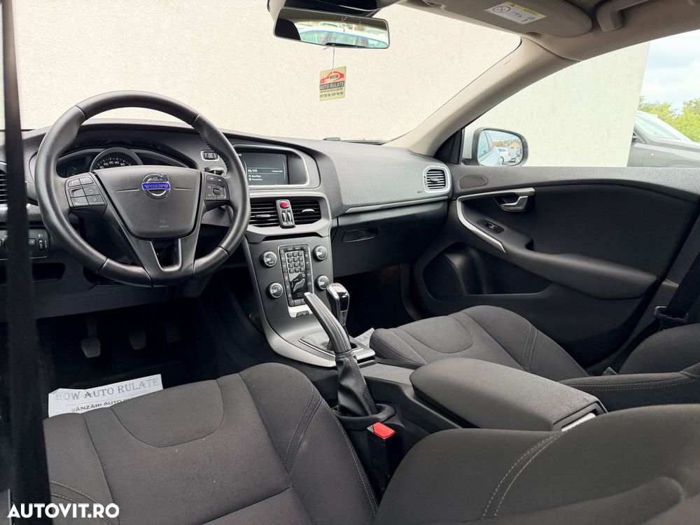 Volvo V40 D2 DRIVe Momentum - 18