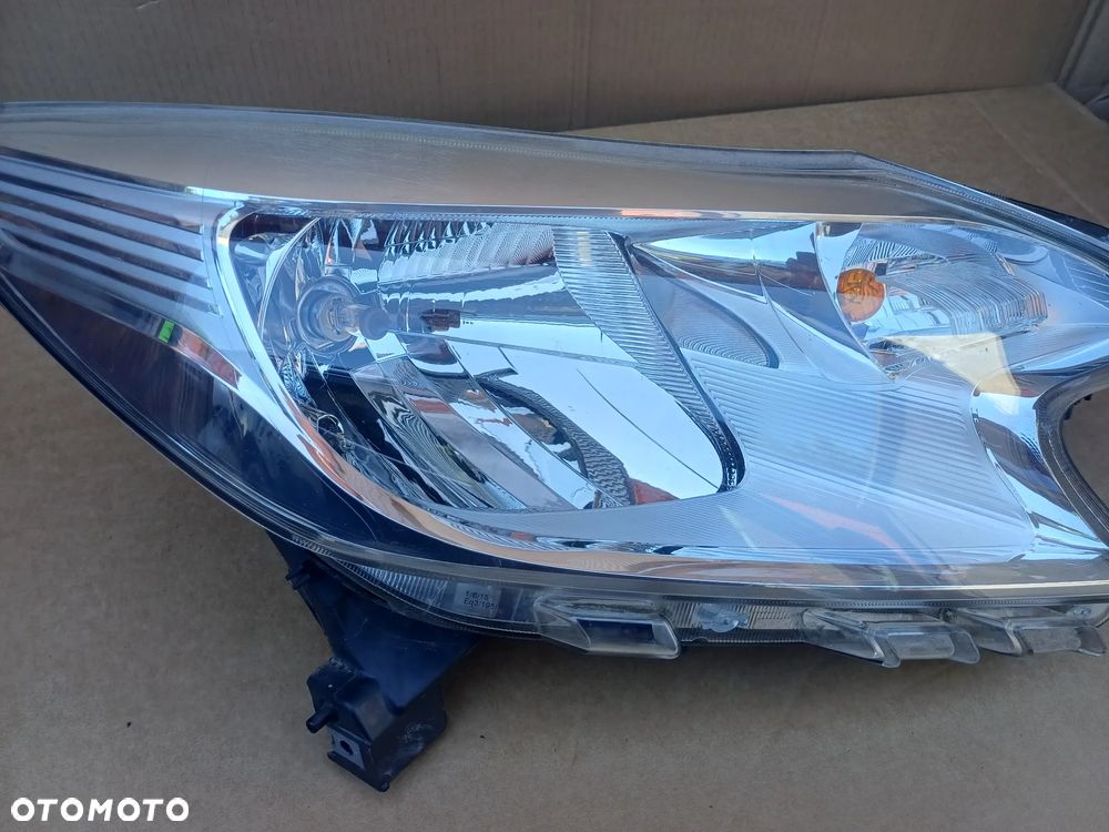 Nissan Note II E12 lampa prawy przod Europa - 9