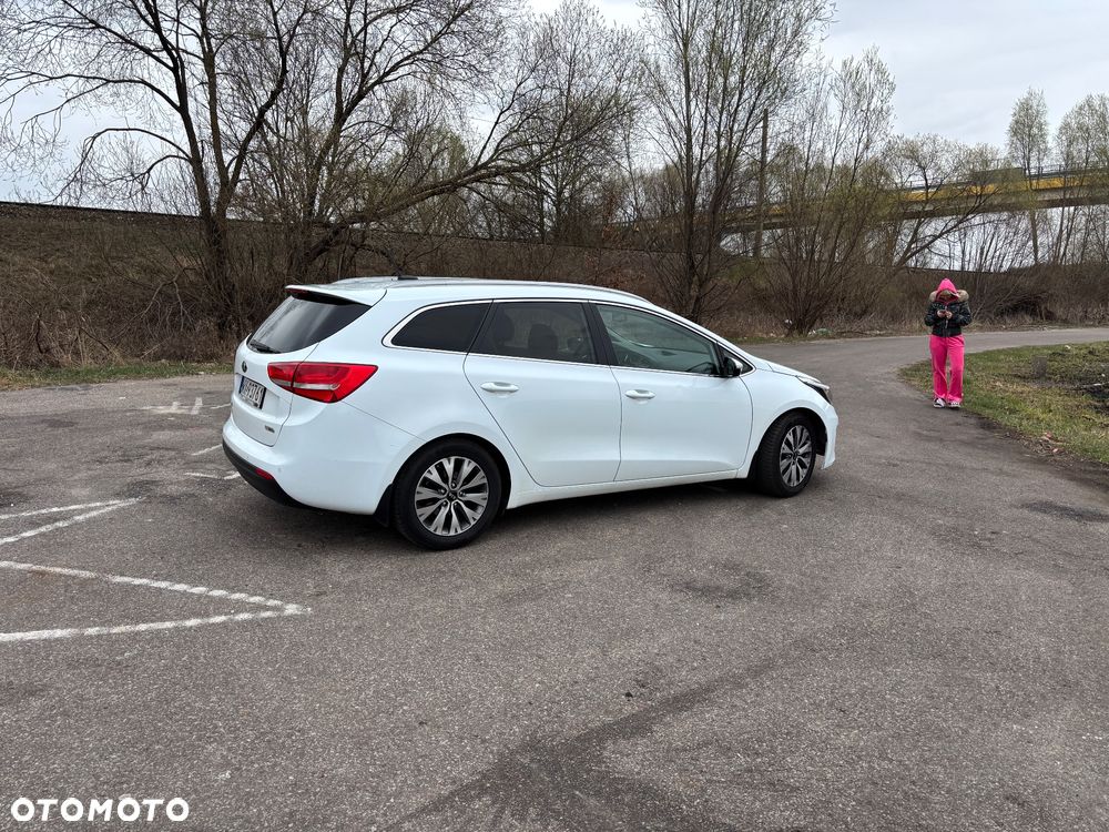 Kia Ceed 1.6 GDI Business Line - 10