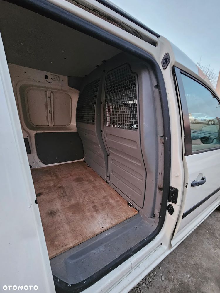 Volkswagen Caddy - 13